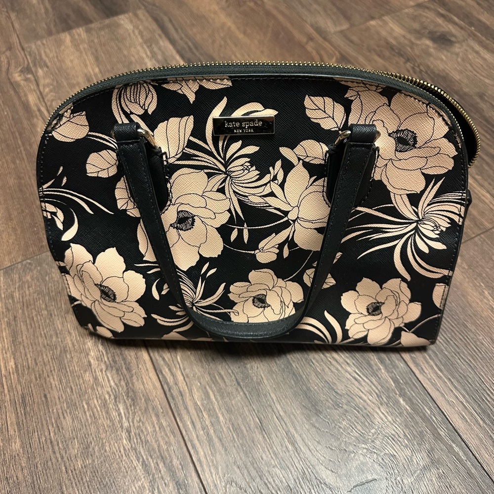 Kate spade hand bag
